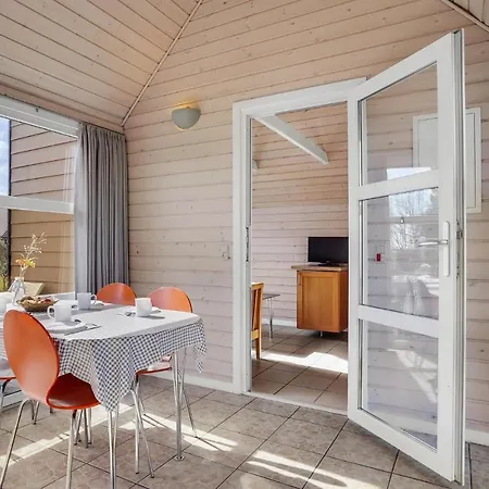 Awesome In With Kitchen Holiday home *